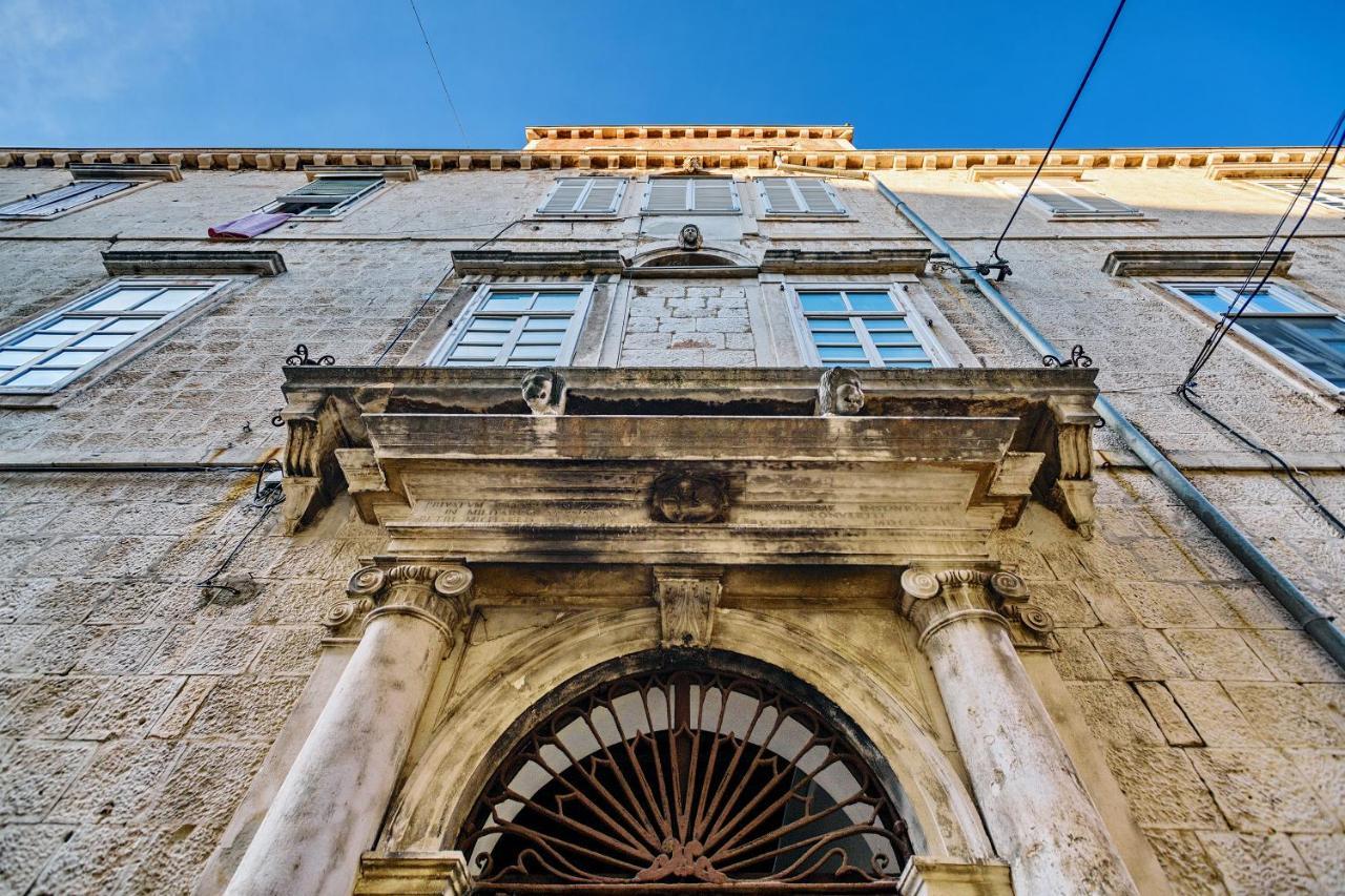 Lupino'S Gallery Apartment - Old Town זאדאר מראה חיצוני תמונה
